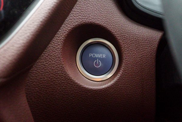 TOYOTA COROLLA CROSS 1.8 HYBRID PREMIUM ปี2020 (1ขษ5154) - Image 25