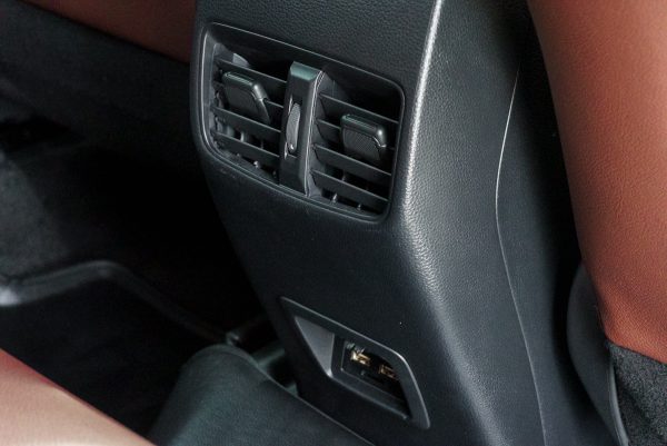 TOYOTA COROLLA CROSS 1.8 HYBRID PREMIUM ปี2020 (1ขษ5154) - Image 28