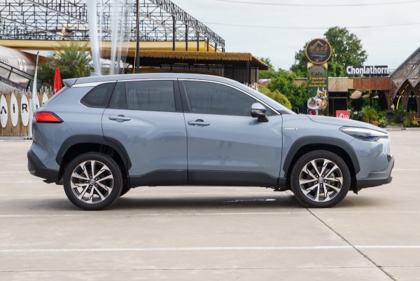 TOYOTA COROLLA CROSS 1.8 HYBRID PREMIUM ปี2020 (1ขข7130) - Image 6
