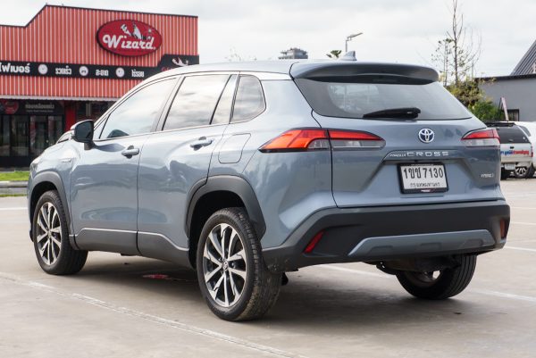 TOYOTA COROLLA CROSS 1.8 HYBRID PREMIUM ปี2020 (1ขข7130) - Image 9