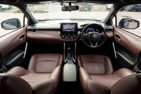 TOYOTA COROLLA CROSS 1.8 HYBRID PREMIUM ปี2020 (1ขข7130) - Image 16