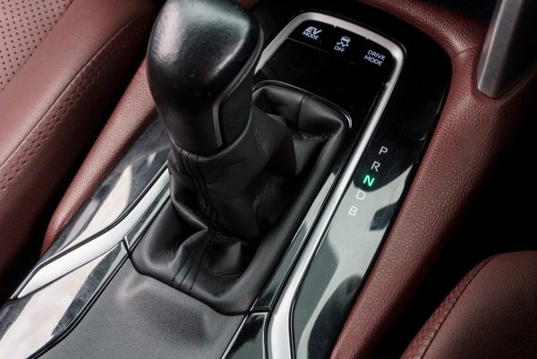 TOYOTA COROLLA CROSS 1.8 HYBRID PREMIUM ปี2020 (1ขข7130) - Image 22