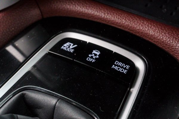 TOYOTA COROLLA CROSS 1.8 HYBRID PREMIUM ปี2020 (1ขข7130) - Image 23