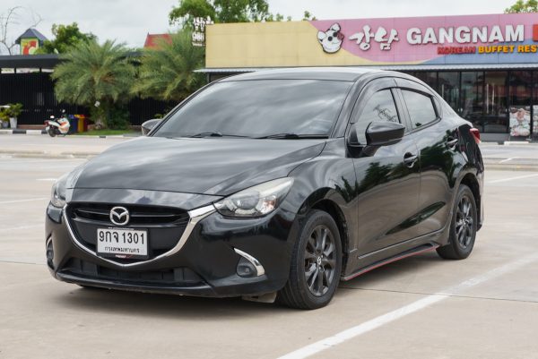 MAZDA 2 1.3 HIGH CONNECT ปี2019 (9กจ1301) - Image 3