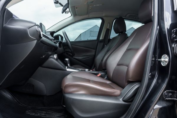 MAZDA 2 1.3 HIGH CONNECT ปี2019 (9กจ1301) - Image 14