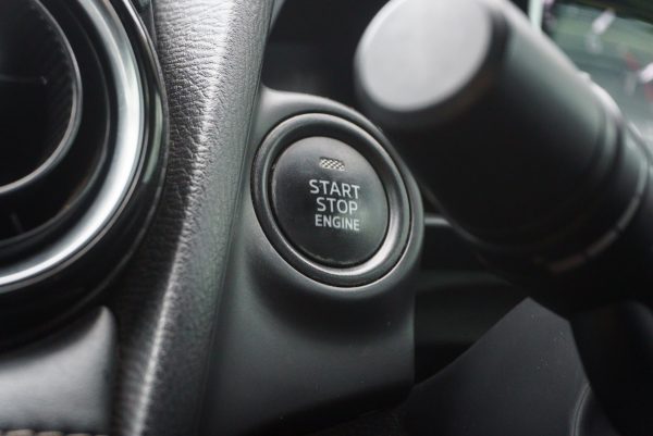 MAZDA 2 1.3 HIGH CONNECT ปี2019 (9กจ1301) - Image 20