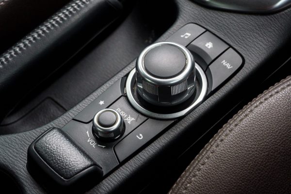 MAZDA 2 1.3 HIGH CONNECT ปี2019 (9กจ1301) - Image 25