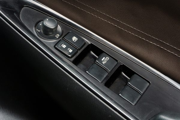 MAZDA 2 1.3 HIGH CONNECT ปี2019 (9กจ1301) - Image 28