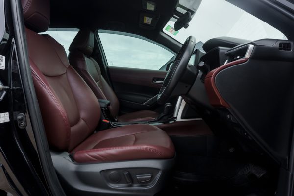 TOYOTA COROLLA CROSS 1.8 HYBRID PREMIUM ปี2021 (2ขช3283) - Image 11
