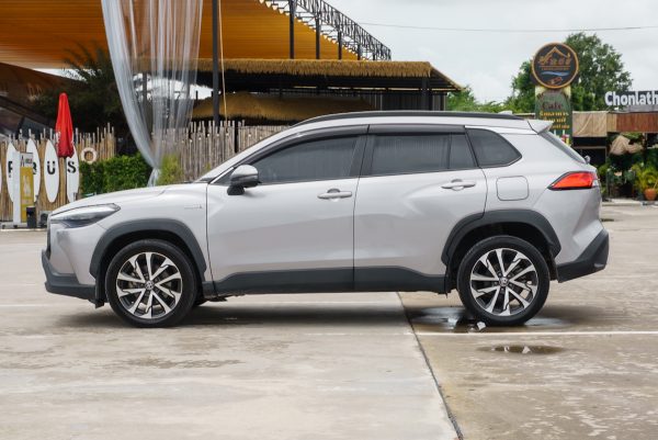 TOYOTA COROLLA CROSS 1.8 HYBRID PREMIUM SAFETY ปี2021 (2ขฌ7994) - Image 10