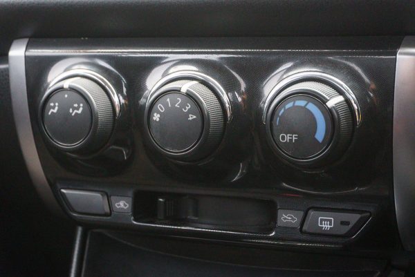 TOYOTA VIOS 1.5 J AT ปี 2018 (1กผ9992) - Image 18
