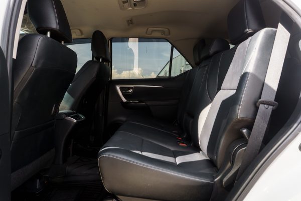 TOYOTA FORTUNER 2.4 LEADER V ปี2024 (กบ6354) - Image 14