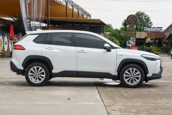 TOYOTA COROLLA CROSS 1.8 HYBRID SMART ปี2021 (2ขฎ8496) - Image 6