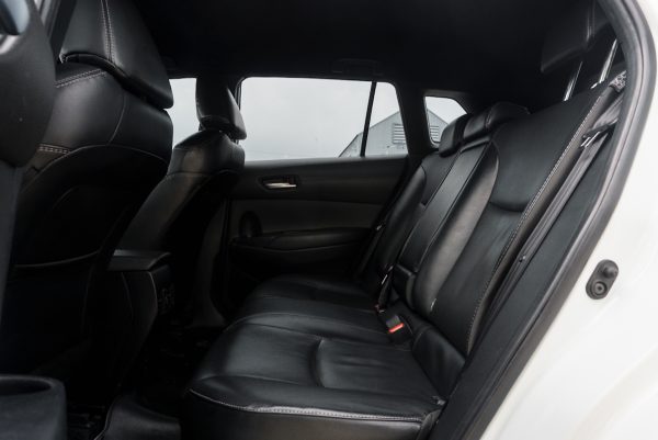 TOYOTA COROLLA CROSS 1.8 HYBRID SMART ปี2021 (2ขฎ8496) - Image 13
