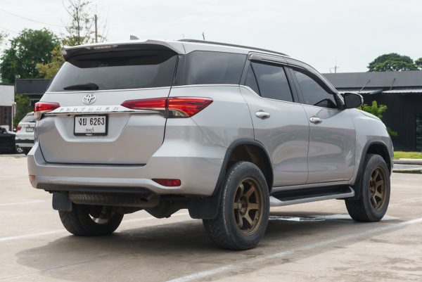 TOYOTA FORTUNER 2.4 V ปี2019 (งย6263) - Image 7