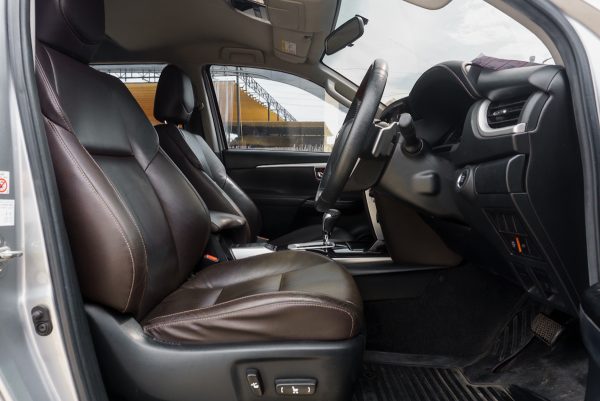 TOYOTA FORTUNER 2.4 V ปี2019 (งย6263) - Image 11