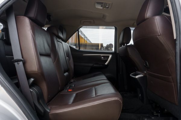 TOYOTA FORTUNER 2.4 V ปี2019 (งย6263) - Image 13