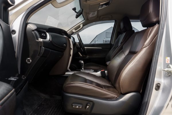 TOYOTA FORTUNER 2.4 V ปี2019 (งย6263) - Image 15