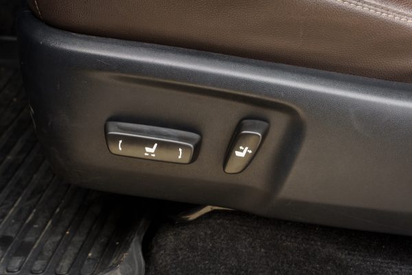TOYOTA FORTUNER 2.4 V ปี2019 (งย6263) - Image 16