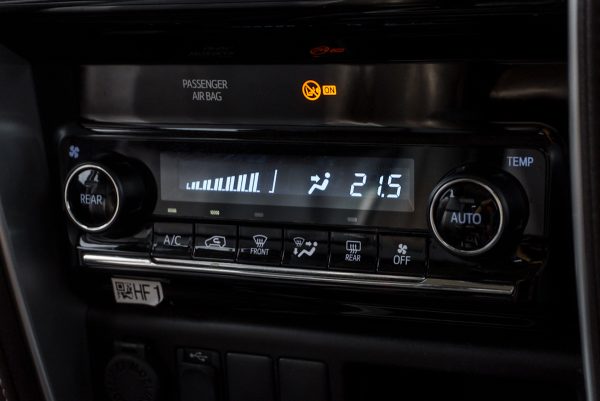 TOYOTA FORTUNER 2.4 V ปี2019 (งย6263) - Image 23