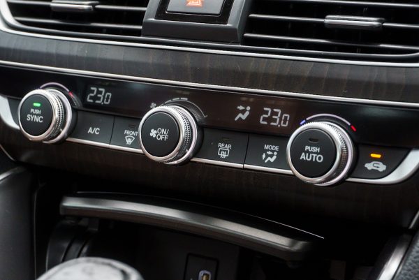 HONDA ACCORD 2.0 HYBRID TECH AT ปี 2019 (9กฒ7672) - Image 25