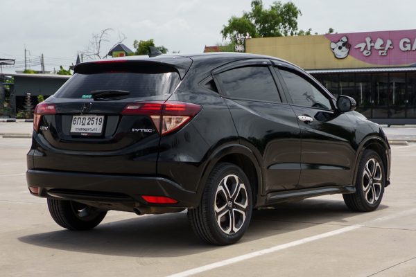 HONDA HR-V 1.8 E LIMITED AT ปี2017 (6กฎ2519) - Image 7