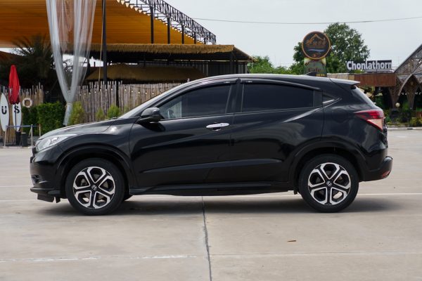 HONDA HR-V 1.8 E LIMITED AT ปี2017 (6กฎ2519) - Image 10