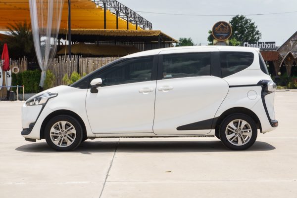 TOYOTA SIENTA 1.5 G AT ปี 2019 (1ขง8781) - Image 10