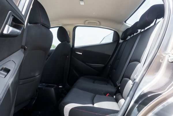 MAZDA 2 1.3 HIGH CONNECT AT ปี 2016 (5กพ2184) - Image 13