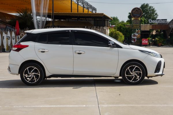 TOYOTA YARIS 1.2 SPORT ปี2022 (กจ8982) - Image 6