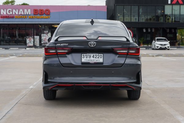 TOYOTA YARIS 1.2 PREMIUM ปี2023 (3ขษ4220) - Image 8