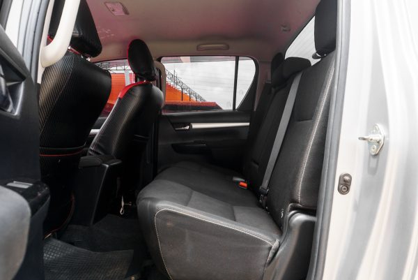 TOYOTA REVO DUAL CAB 2.4 PRERUNNER E PLUS AT ปี2019 (8กท9138) - Image 13