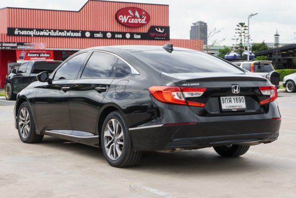 HONDA ACCORD 1.5 EL AT ปี 2020 (9กฬ1690) - Image 9
