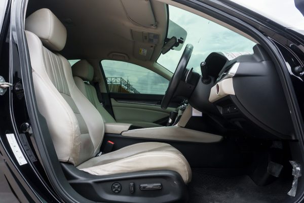 HONDA ACCORD 1.5 EL AT ปี 2020 (9กฬ1690) - Image 11
