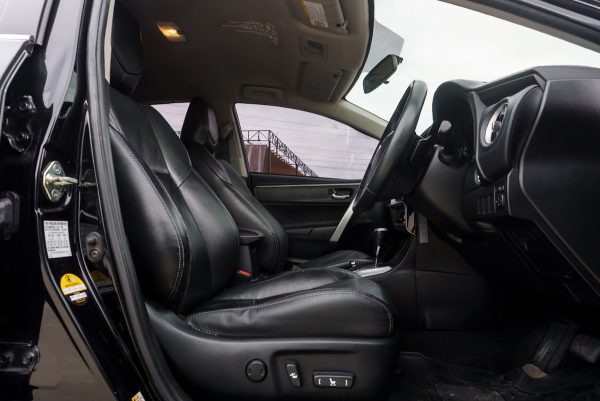 TOYOTA ALTIS 1.8 ESPORT OPTION AT ปี 2019 (8กด8803) - Image 11