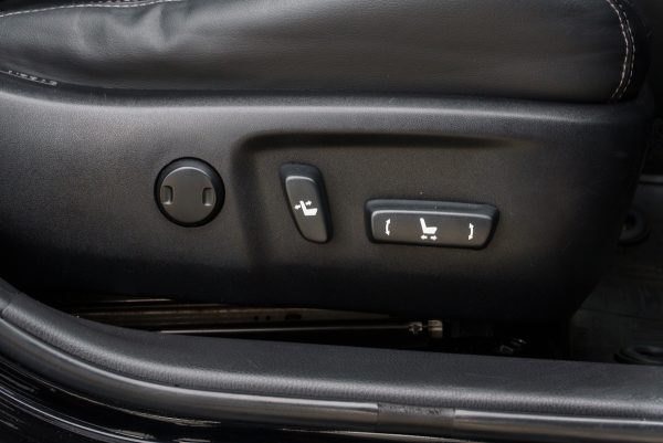 TOYOTA ALTIS 1.8 ESPORT OPTION AT ปี 2019 (8กด8803) - Image 12