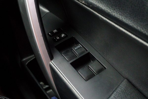 TOYOTA ALTIS 1.8 ESPORT OPTION AT ปี 2019 (8กด8803) - Image 25