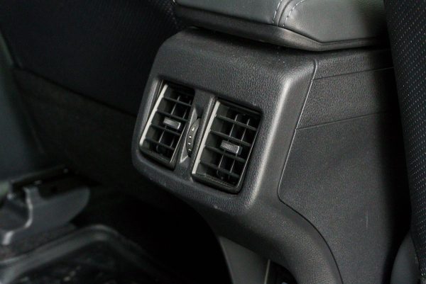 TOYOTA YARIS CROSS 1.5 HYBRID PREMIUM AT ปี 2025 (ชุดจด) - Image 31