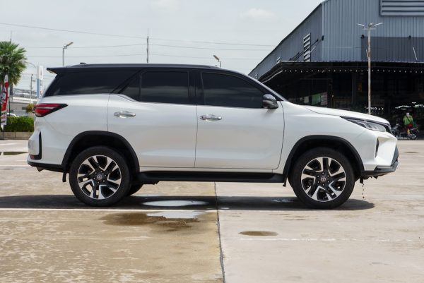 TOYOTA FORTUNER 2.4 LEGENDER ปี2022 (3ขช1827) - Image 6