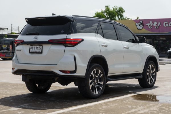 TOYOTA FORTUNER 2.4 LEGENDER ปี2022 (3ขช1827) - Image 7
