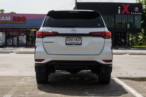 TOYOTA FORTUNER 2.4 LEGENDER ปี2022 (3ขช1827) - Image 8