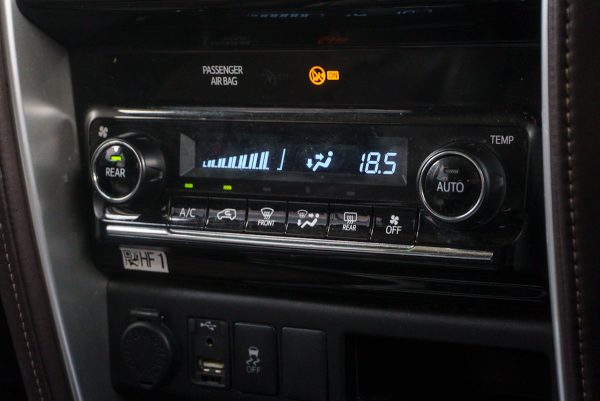 TOYOTA FORTUNER 2.4 V AT ปี2016 (3กฌ98) - Image 21