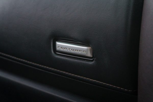 TOYOTA FORTUNER 2.4 V AT ปี2016 (3กฌ98) - Image 27