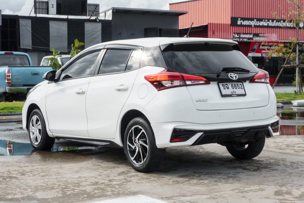 TOYOTA YARIS 1.2 SPORTS ปี2022 จด2023 (ขฉ6652) - Image 9